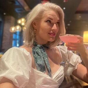 Meet your Posher, Lindsey